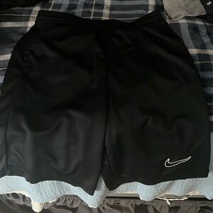 boys nike shorts